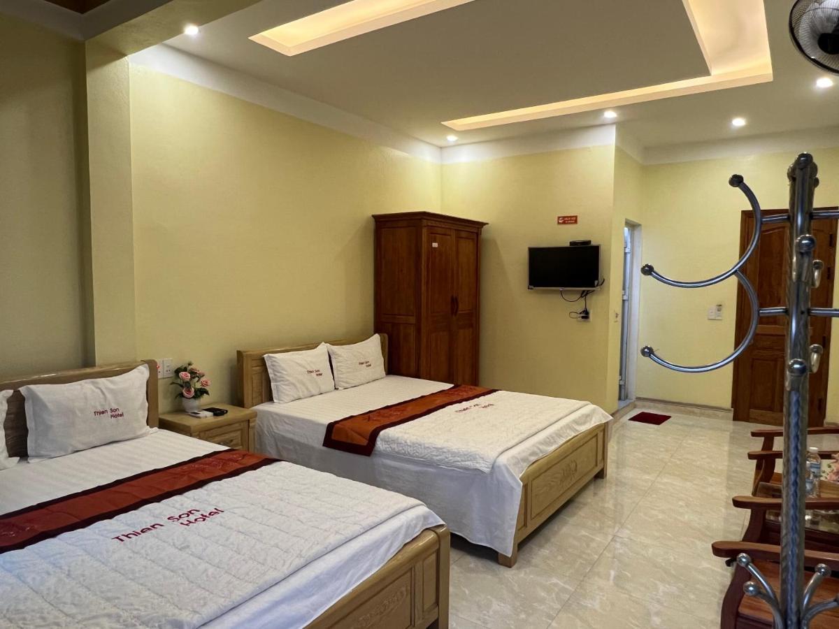 Thien Son Guesthouse Ha Giang Exteriör bild