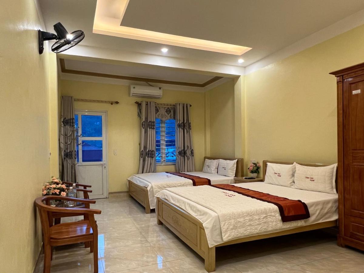 Thien Son Guesthouse Ha Giang Exteriör bild