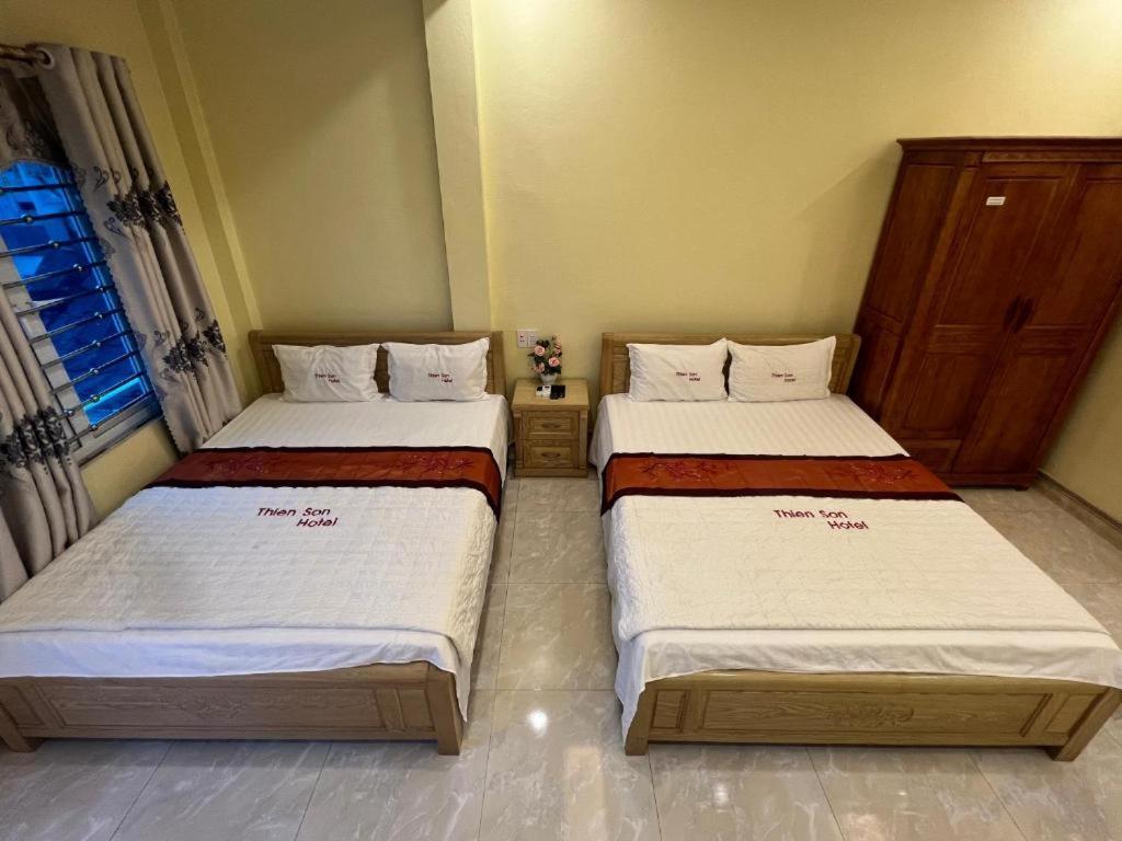 Thien Son Guesthouse Ha Giang Exteriör bild